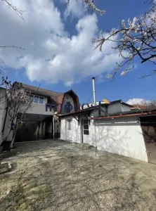 Casa de Vanzare in Zona Baritiu, Satu Mare - 4 Dormitoare, Living, 180 mp Utili, Teren 720 mp - 179.000 EUR - foto 7