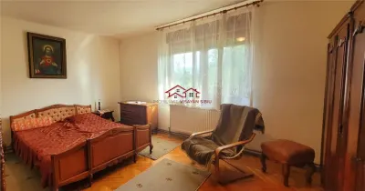 Casa individuala garaj pivnita curte superba Talmaciu - foto 12