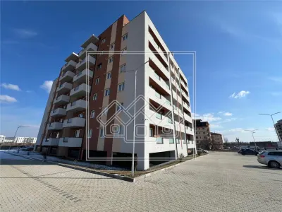 Ap. decomandat, 3 camere, logie 13,4 mp, bloc nou, lift - foto 12
