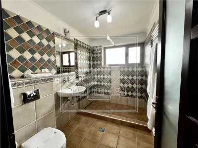 Pensiune 10 camere + restaurant - afacere la cheie - Sambata de Sus - foto 16