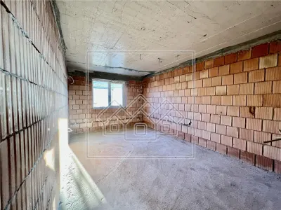 Casa individuala - 7 camere - teren 727 mp - intabulata - foto 2