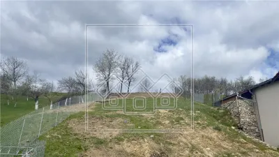 Teren in mijlocul satului Vale - pretrabil casa - utilitati la poarta - foto 3