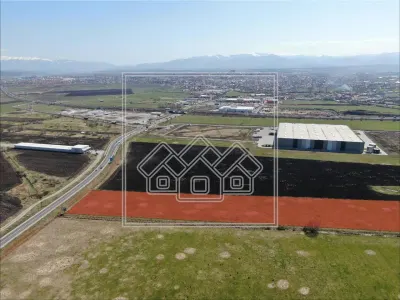 Ideal investitie - teren in Sibiu , zona Hornbach, acces facil la A10 - Sibiu