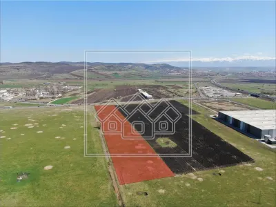 Ideal investitie - teren in Sibiu , zona Hornbach, acces facil la A10 - foto 6