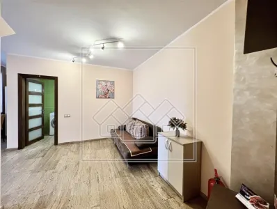 Studio mobilat, utilat de lux - zona Scoala de Inot - cladire recenta - foto 5