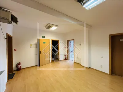 Spatiu de birouri - ultracentral - 90 mp utili - terasa mare - foto 5