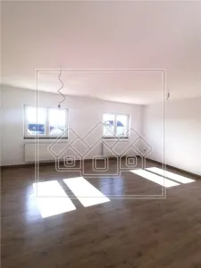 Spatiu birouri/ centru medical/ afterschool - 200 mp - Selimbar - foto 15