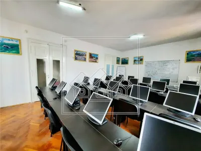 Spatiu de birouri - cladire integrala - curte 50 mp - Centru - foto 11
