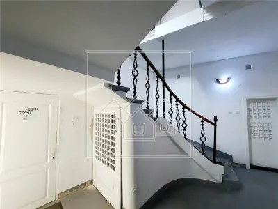 Spatiu de birouri - cladire integrala - curte 50 mp - Centru - foto 16