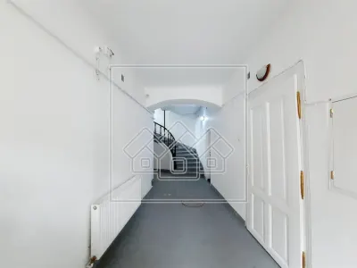 Spatiu de birouri - cladire integrala - curte 50 mp - Centru - foto 4