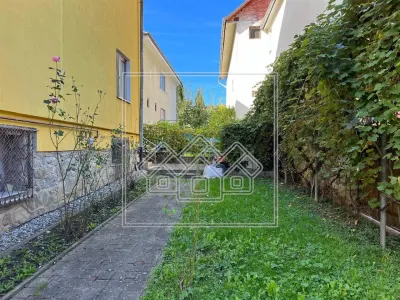 Casa de vanzare in Cisnadie - 6 camere, garaj - teren 250 mp - foto 4