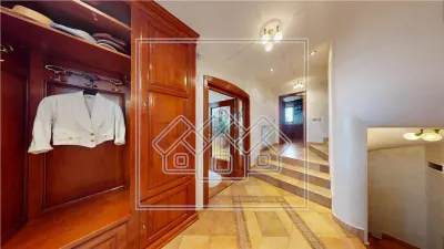 Casa individuala de vanzare - 7 camere, 278 mp utili - Strand - foto 12