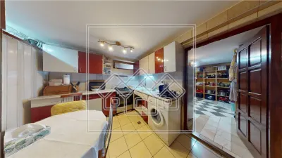 Casa individuala de vanzare - 7 camere, 278 mp utili - Strand - foto 15