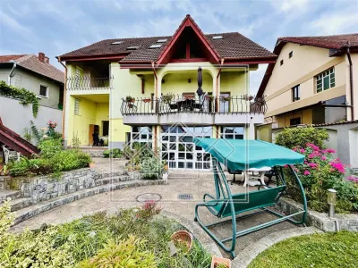 Casa individuala de vanzare - 7 camere, 278 mp utili - Strand - foto 3
