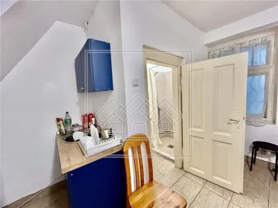 3 apartamente, pretabil investitie, cu cont de booking, zona Centrala - foto 11