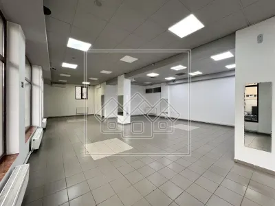 Spatiu comercial cu vitrina la strada - 177 mp - finisat la cheie - foto 2