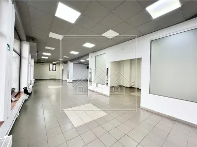 Spatiu comercial cu vitrina la strada - 177 mp - finisat la cheie - foto 5