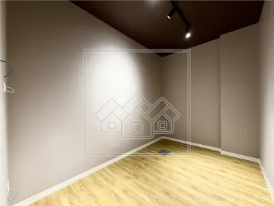 Spatiu comercial de vanzare in Sibiu - 7 camere - nou, la cheie - foto 12