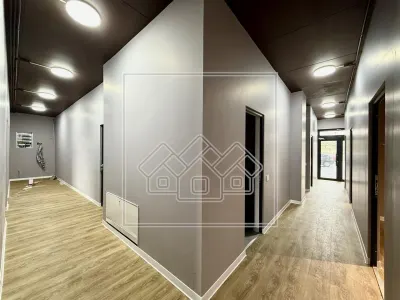 Spatiu comercial de vanzare in Sibiu - 7 camere - nou, la cheie - foto 3