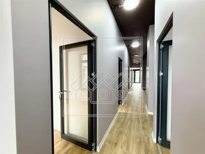 Spatiu comercial de vanzare in Sibiu - 7 camere - nou, la cheie - foto 4