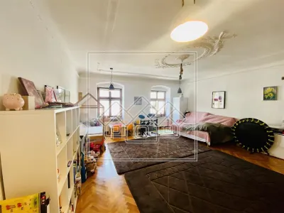 Ap. 90 mp utili, complet renovat, pretabil investitie,  zona Centrala - foto 1