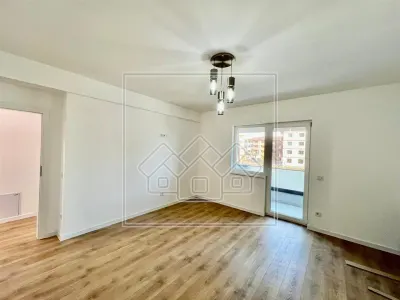 Ap. decomandat, 2 camere, 2 balcoane, bloc nou, lift - foto 3