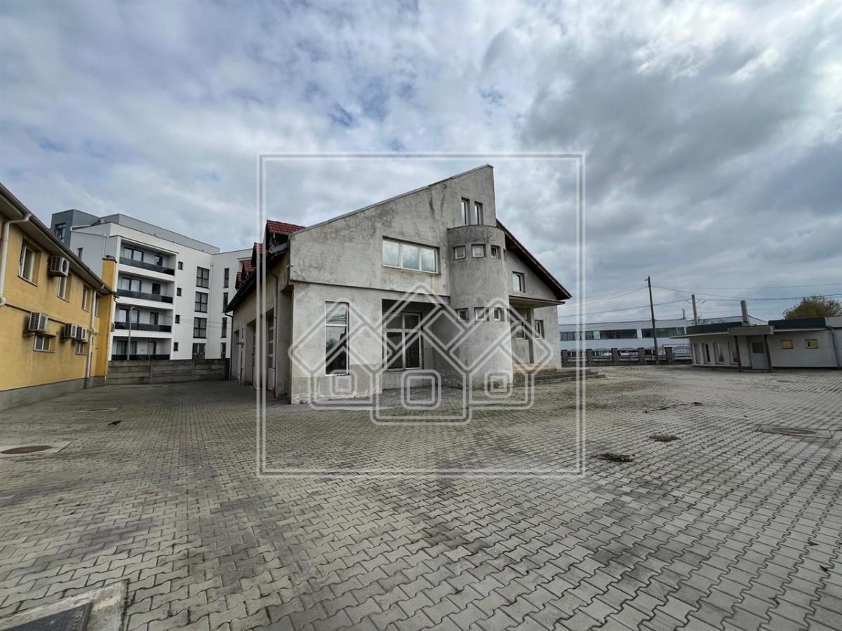 Spatiu comercial cu teren de 1500 mp, 740 mp utili - Sibiu