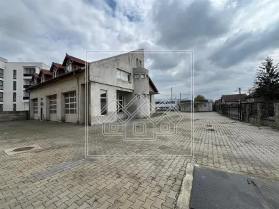 Spatiu comercial cu teren de 1500 mp, 740 mp utili - foto 4