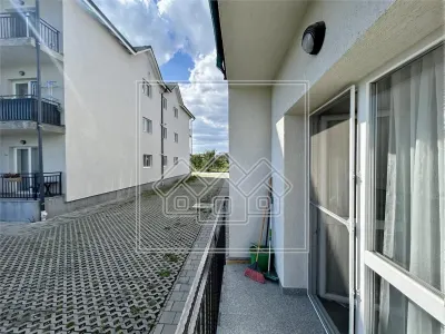 Apartament cu 2 camere, decomandat + balcon, 2 locuri de parcare - foto 13