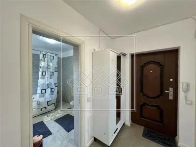 Apartament cu 2 camere, decomandat + balcon, 2 locuri de parcare - foto 6