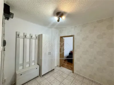 Apartament 2 camere, decomandat, la cheie, zona buna - foto 16