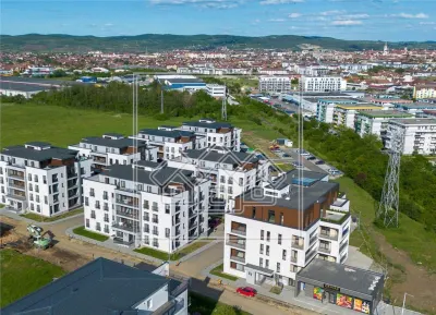 Apartament 3 camere, balcon, bloc nou, lift, boxa la subsol - foto 1