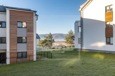 Penthouse cu 4 camere si balcon - 2 bai, intabulat - foto 15