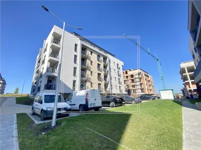 Ap. 2 camere, incalzire pardoseala, bloc nou cu lift, zona buna - foto 24