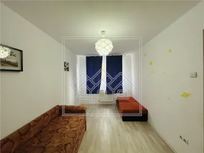 Apartament la cheie, 3 camere, balcon, zona Rahova - foto 3