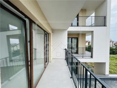 Apartament 2 camere, terasa mare, bloc nou, zona buna - foto 8