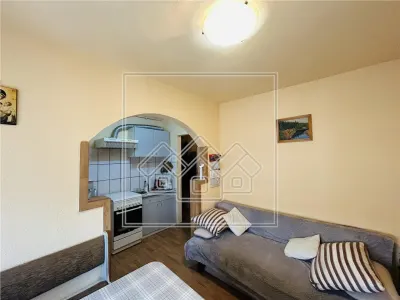 Apartament 3 camere,  zona Cedonia, cu balcon, la cheie - foto 4