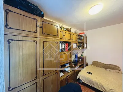Apartament 3 camere,  zona Cedonia, cu balcon, la cheie - foto 5