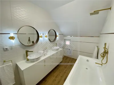 Casa individuala, la cheie, panouri solare, mobilata, utilata - foto 11