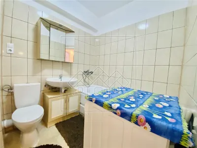 Apartament cu 3 camere, 2 bai si balcon - Zona Turnisor - foto 6