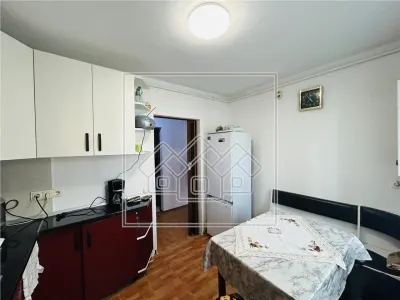Ap decomandat, 3 camere, 2 bai, parcare subterana - Terezian - foto 14