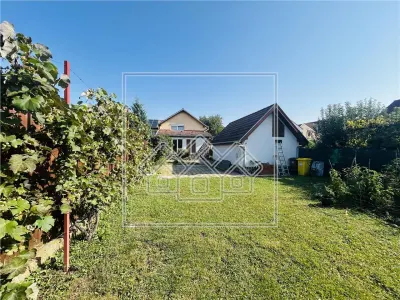 Casa tip duplex, cu 3 camere, 116 mp utili, teren de 403 mp - foto 2
