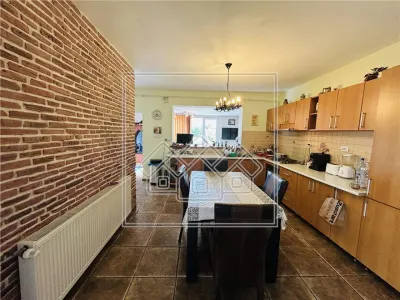 Casa tip duplex, cu 3 camere, 116 mp utili, teren de 403 mp - foto 8