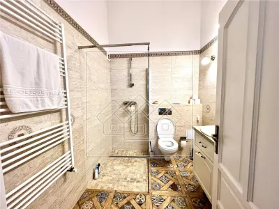 Apartament cu 2 camere, dotari de LUX, Ultracentral, etaj 1 - foto 14