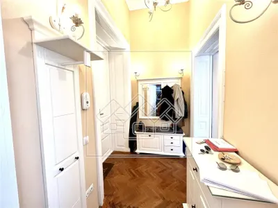 Apartament cu 2 camere, dotari de LUX, Ultracentral, etaj 1 - foto 18