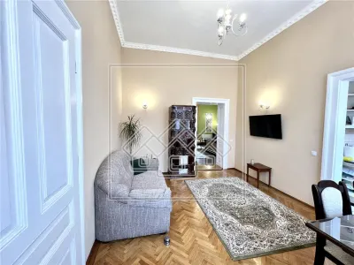 Apartament cu 2 camere, dotari de LUX, Ultracentral, etaj 1 - foto 4