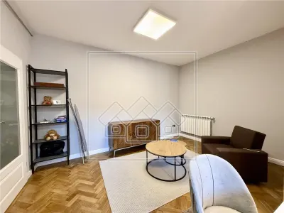 Apartament renovat, mobilat si utilat - 42 mp + pivnita - Ultracentral - foto 3