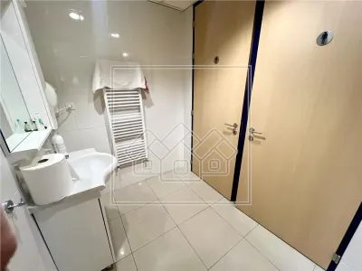 Spatiu de birouri - la cheie, mobilat - 257 mp - 8 birouri - foto 15