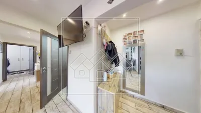 Apartament cu 3 camere, balcon, pivnita - Zona Mihai Viteazu - foto 3