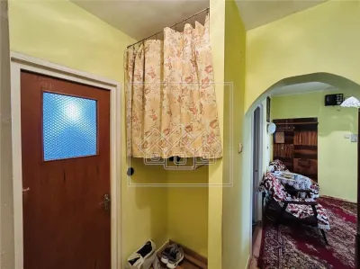 Ap decomandat, 3 camere, balcon, pivnita - N. Iorga - foto 16